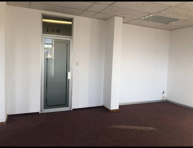 91M² OFFICE TO LET IN CRAIGHALL